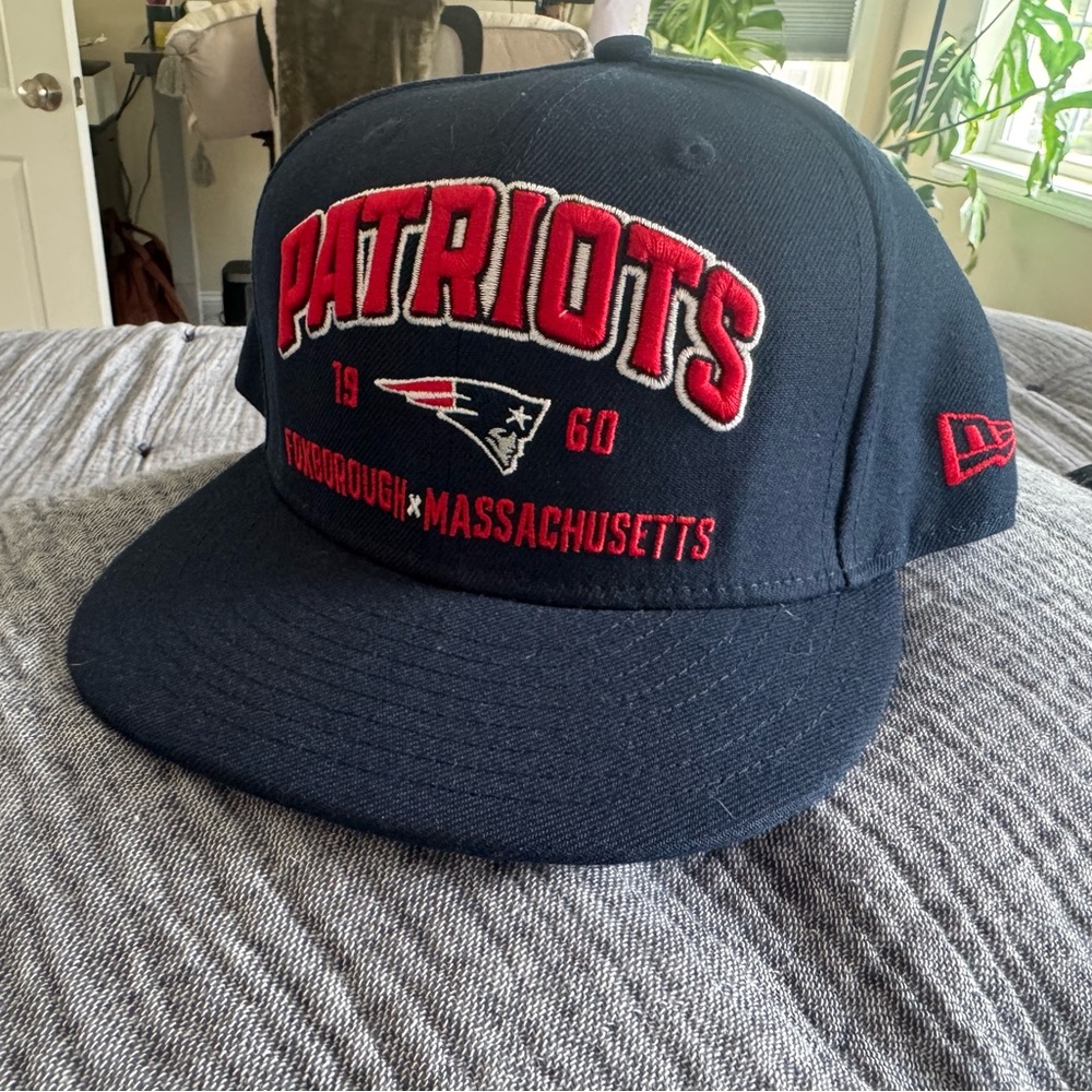 New Era Navy New England Patriots Cap with Red Embroidery